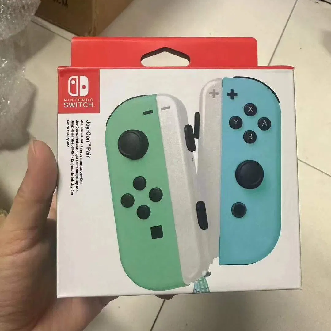 Беспроводной геймпад и консоль в стиле Nintendo