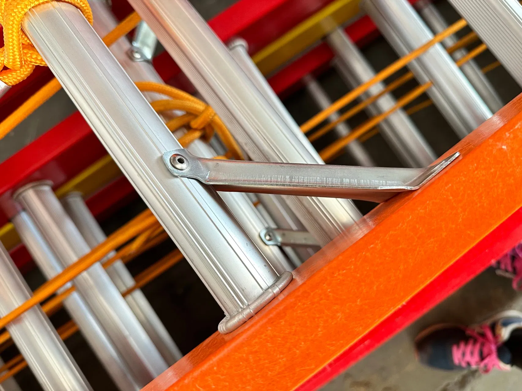 28FT Telescopica De Fibra De Vidro/ Fiberglass Ladder China Manufacturer