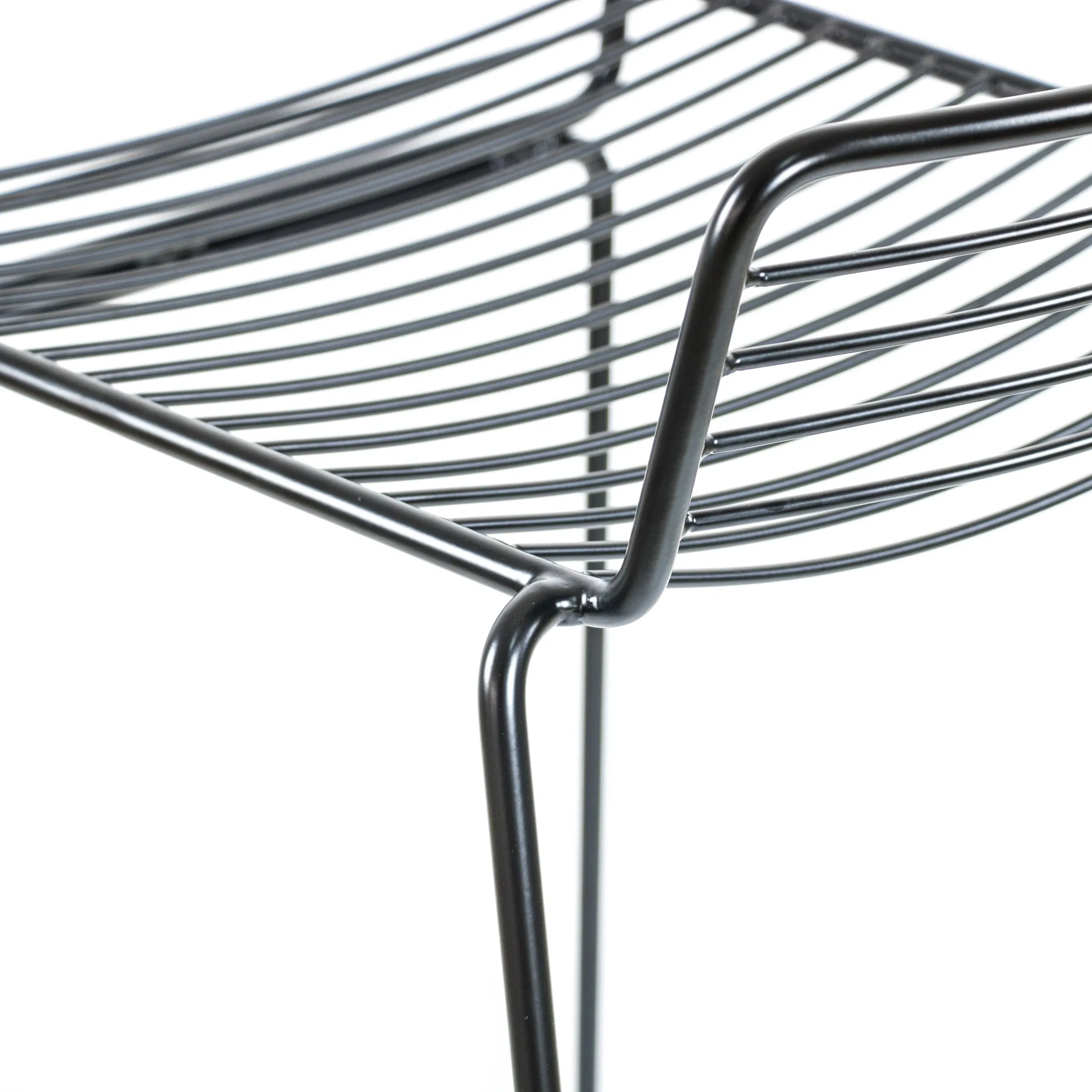 China Wire Furniture Manufacturer of Steel Wire High Hee Welling Bar Stool