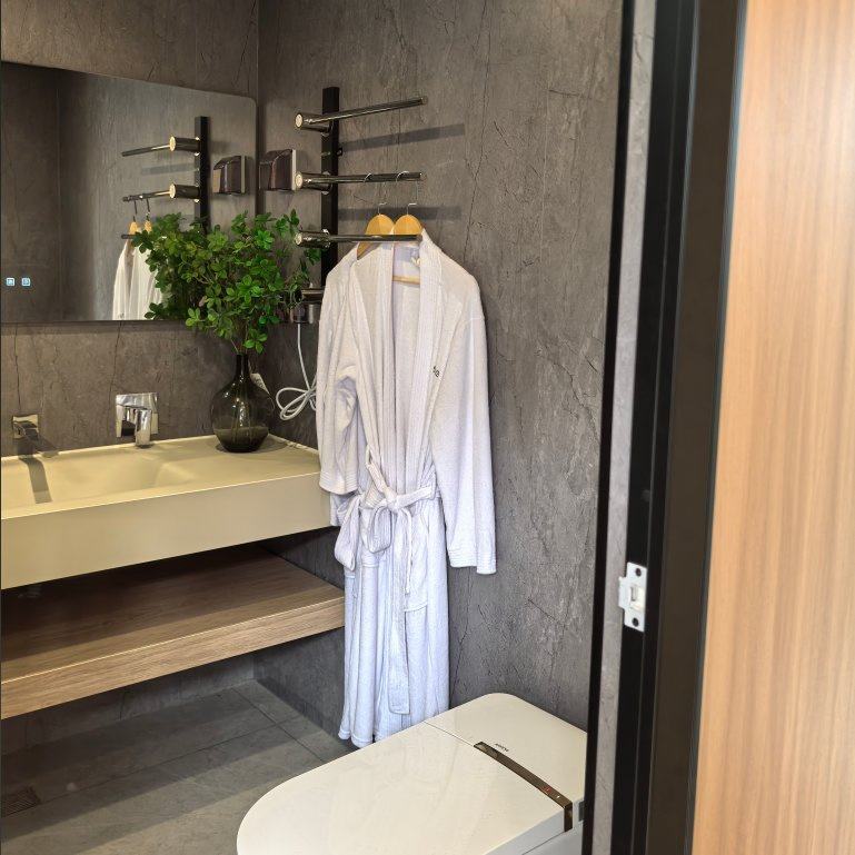Homestay Space Pod House – Cross-Border Capsule Micro Villa with Mountain Scenic View