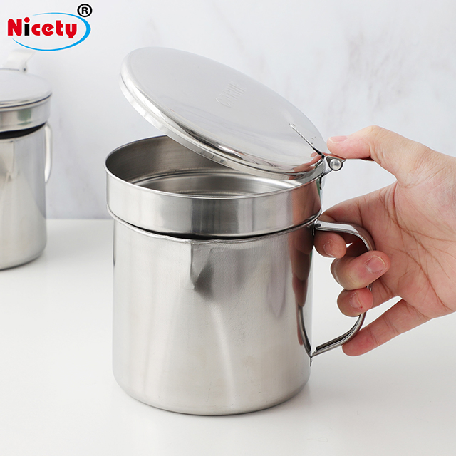 China Wholesale Low Price Filter Cup Kitchen Supplies Oil Spill Cup