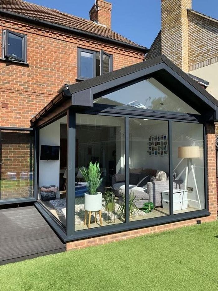 Luxurious Aluminum Glass Sunroom Designs to Enhance Your Home Experience
