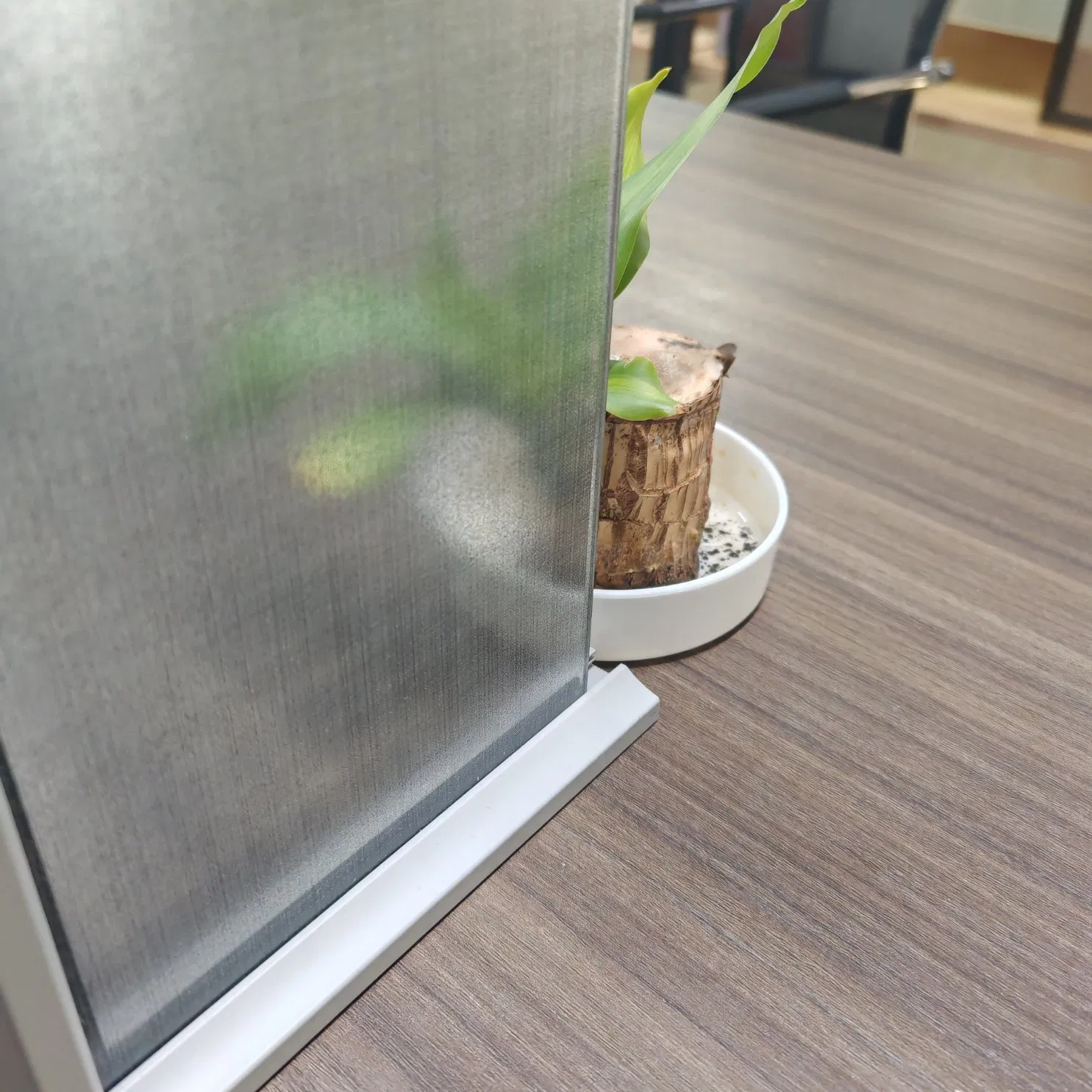 Fashionable Decorative Fluted Glass Effect Textured Float Glass Laminated Glass