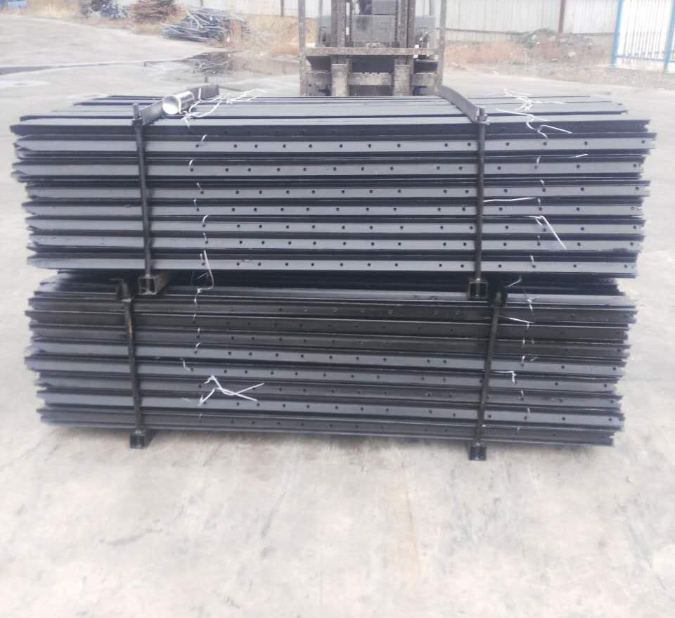 Durable Heavy Duty Steel Y Post for Fencing Solutions