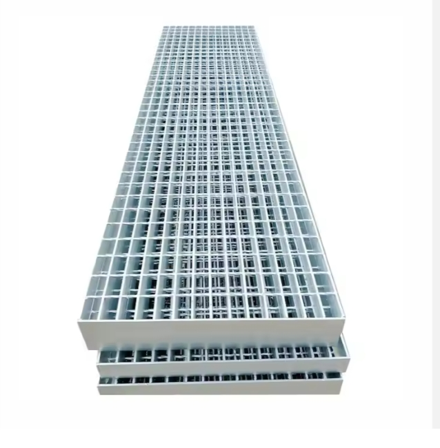 Manufacturer Hot-DIP Galvanized Carbon Steel Grating Drainage Cover Trench Cover Durable Outdoor Feature