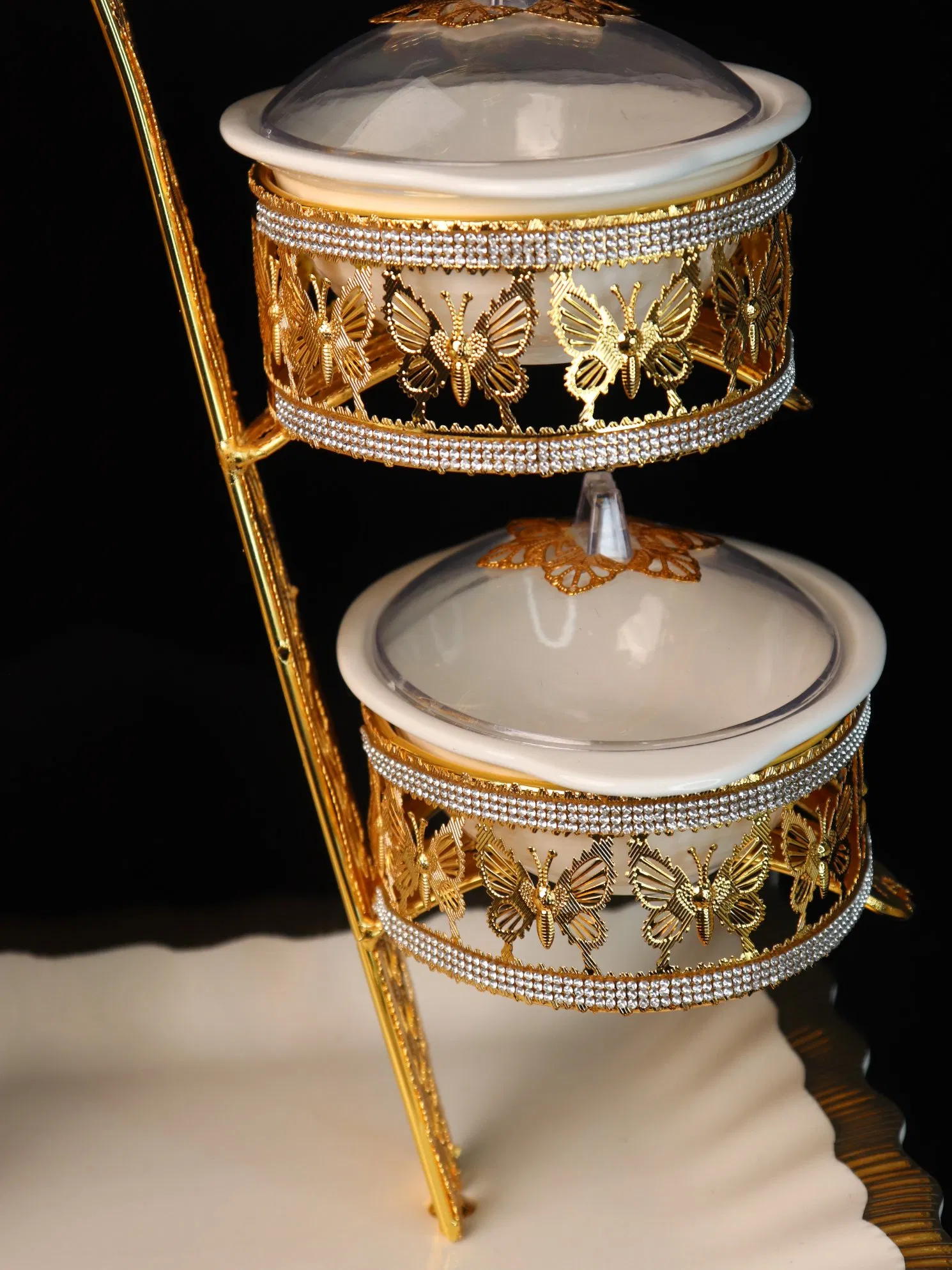 Home Ornament Gold-Plated Iron Frame with Large Size Round Four-Panel Ceramic Bowl