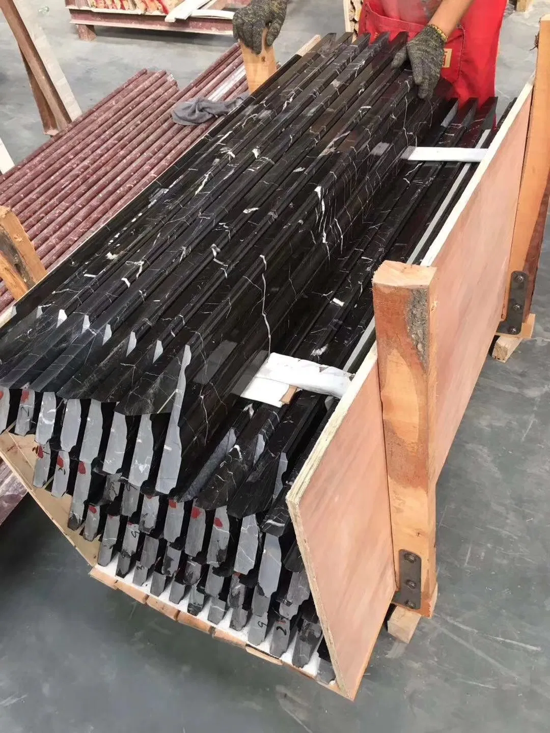 Natural Brown Tini Marble Moulding for Interior Wall Door Decoration