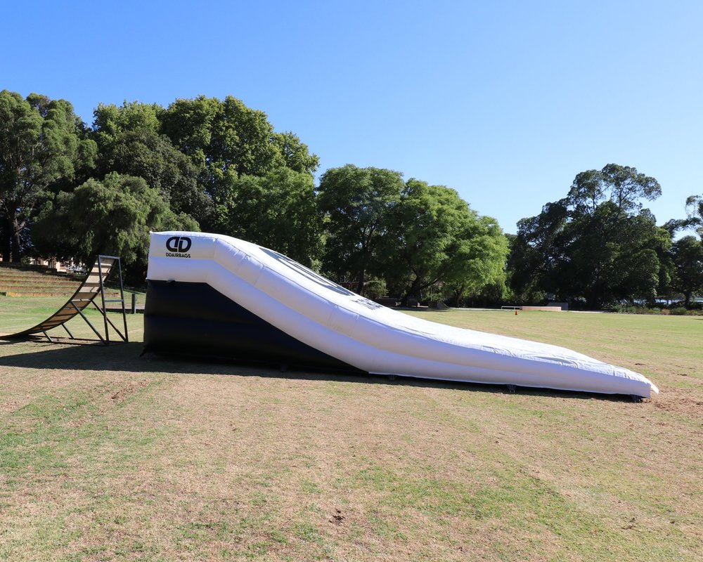 2023 New Inflatable Landing Airbag