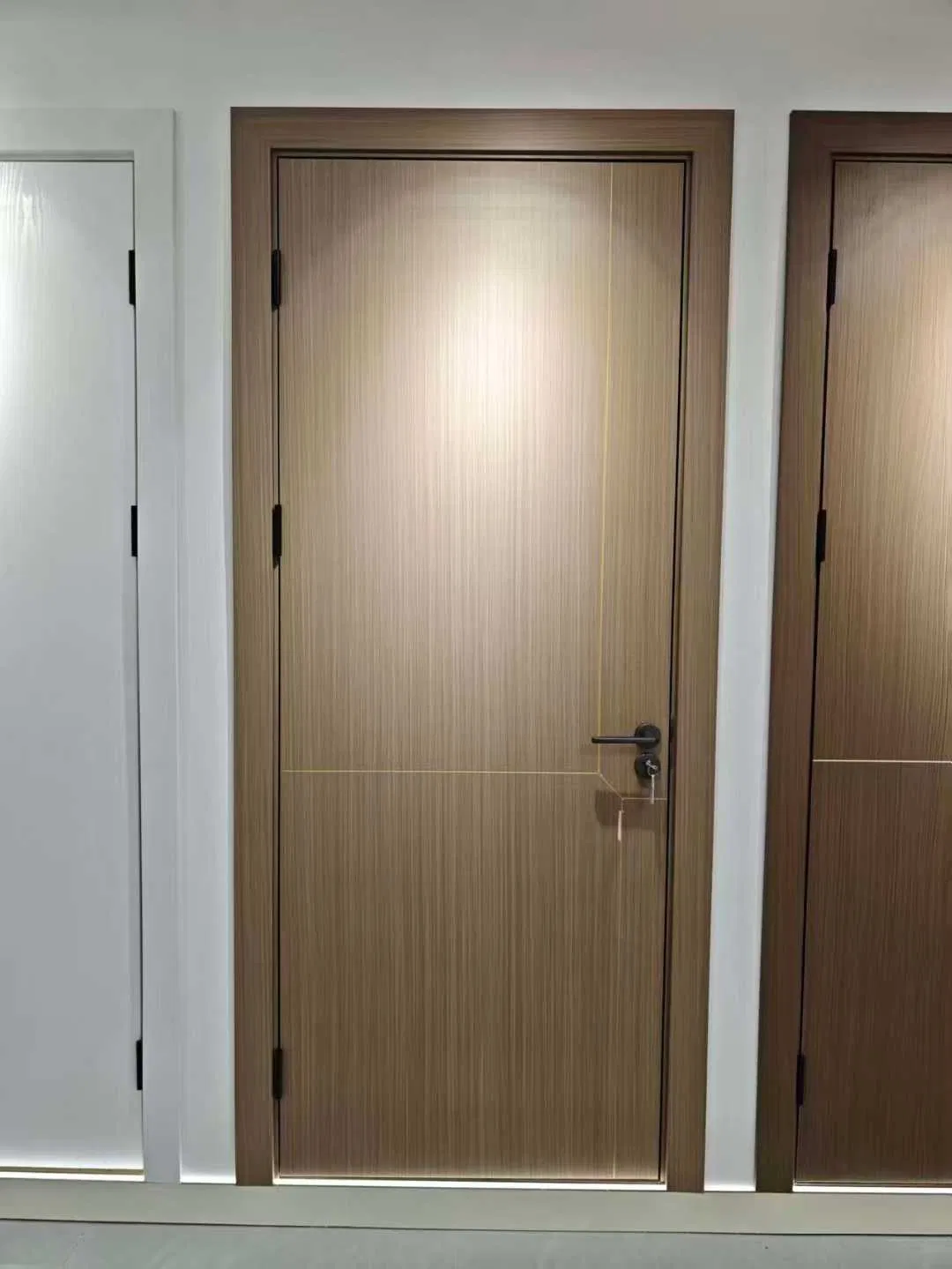 Деревянная входная дверь Win-Star с усилением, на заказ