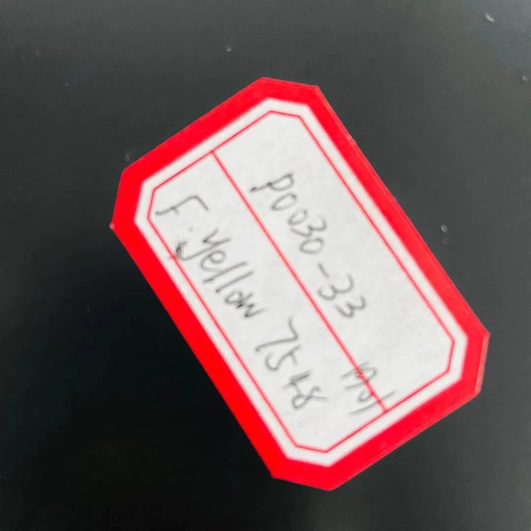 Golden Plates Are Used for Table Party Decoration