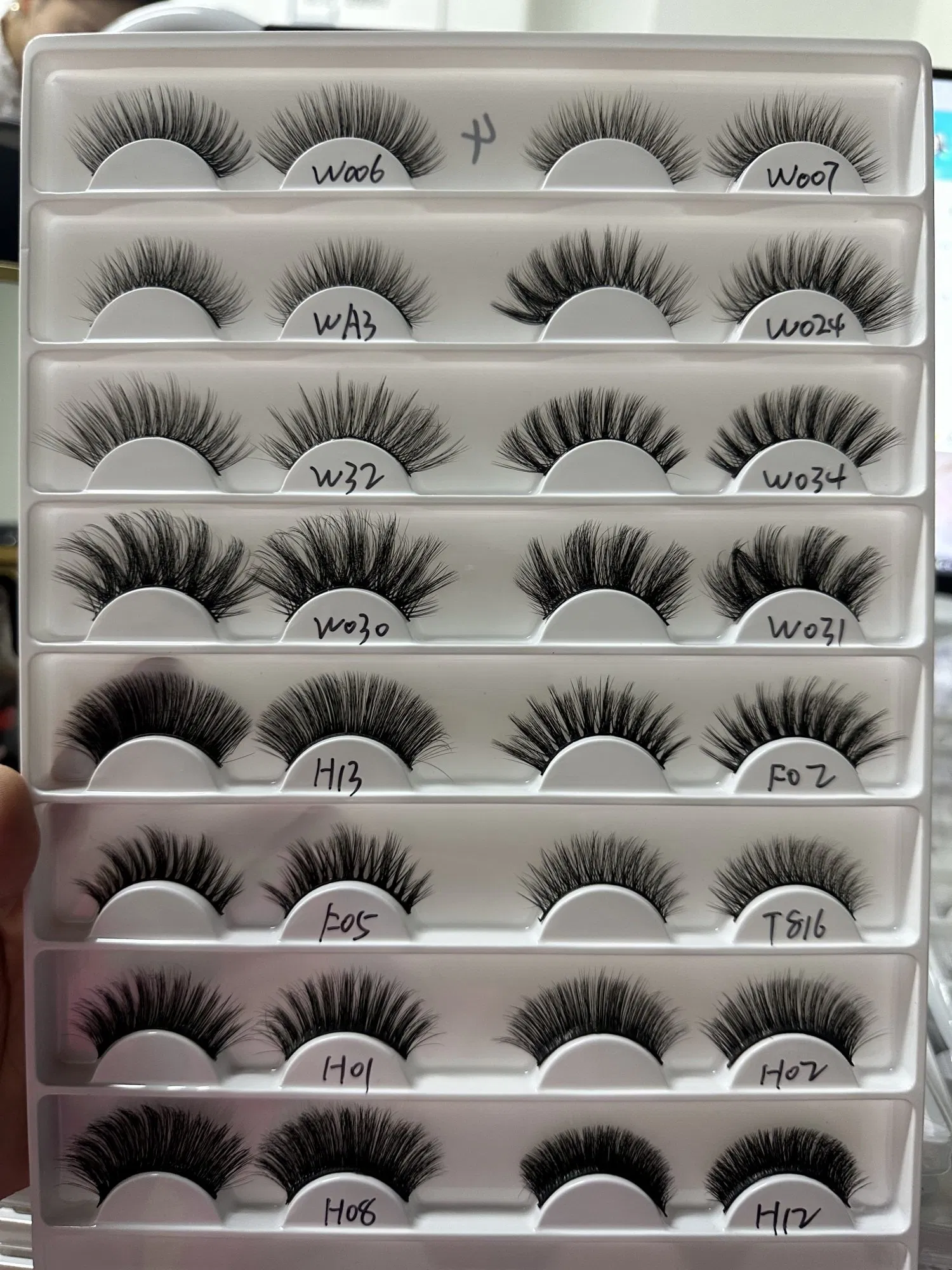 Private Label Eyelashes Soft Fluffy Lashes Tray Volume Eyelashes 15mm 25mm