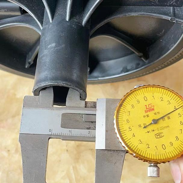 Durable 8 Inch Trash Garbage Can Wheel for Mobile Garbage Containers 200 X 38 mm
