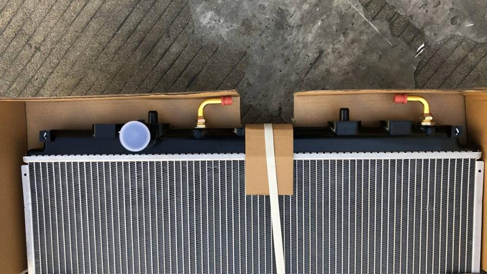 Радиатор охлаждения двигателя для грузовиков и авто