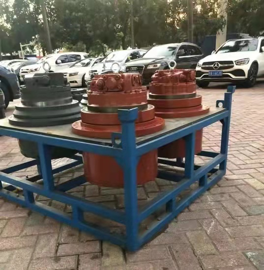 Гидравлический редуктор поворота для экскаватора 22-25 тонн