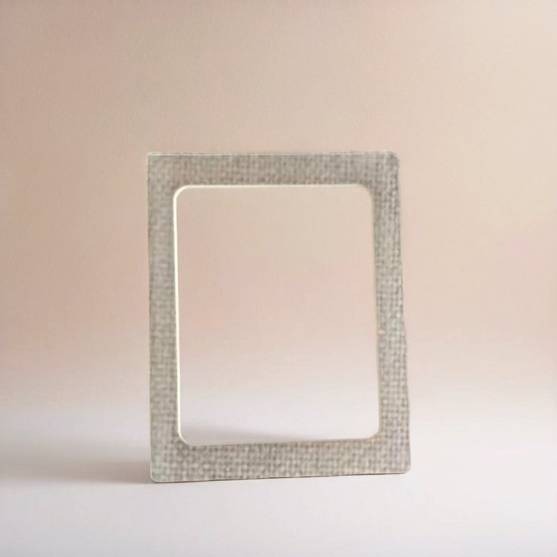 Neutral Borosilicate Glass for Pharmaceutical Packaging with Chemical Inertness