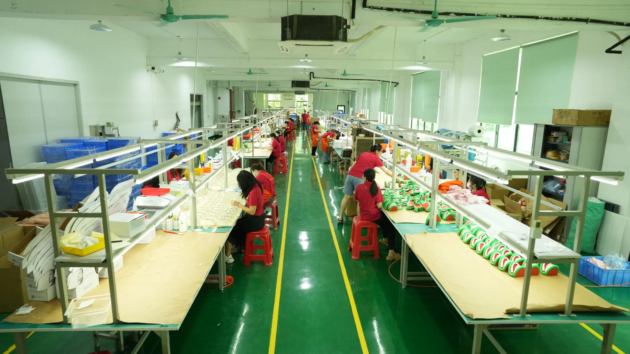 Plastic Mini Pill Shape Eye Glasses Case