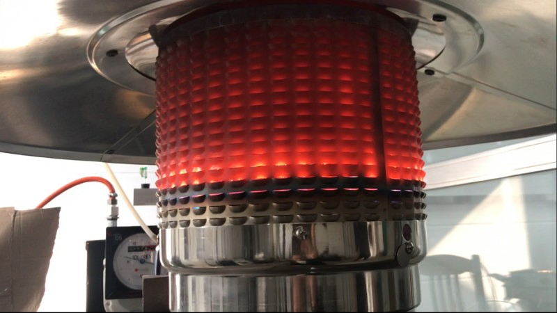 OEM Accepted Patio Warmer Outdoor Umbrella Heater Gas Heater with Wheels