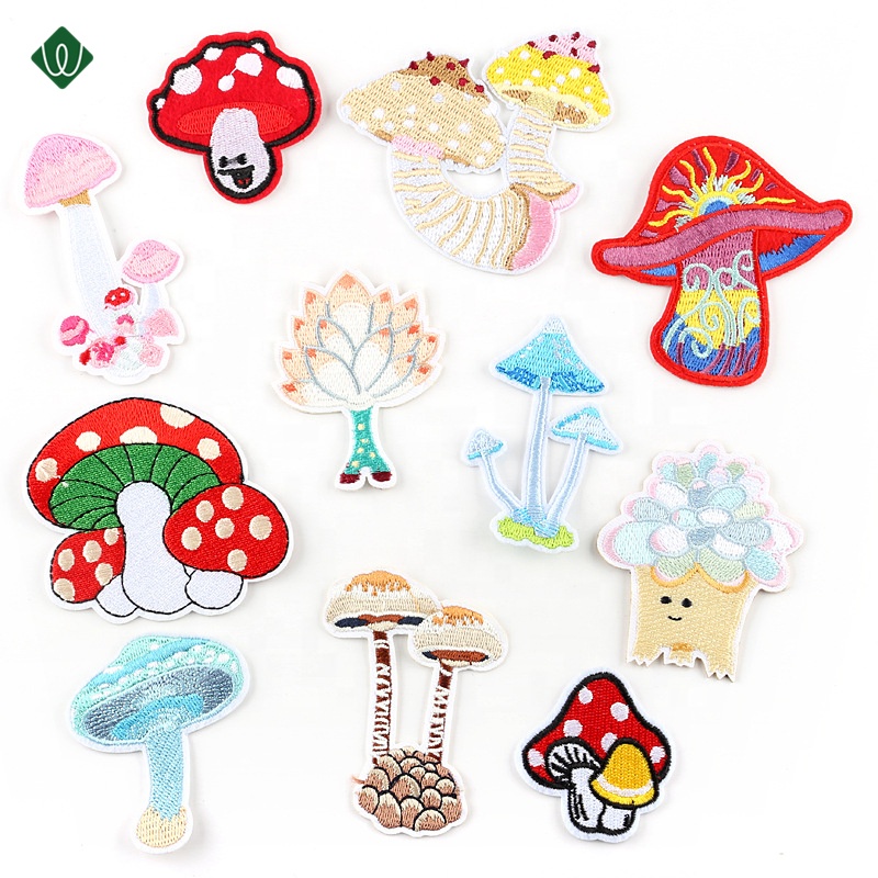 Нашивки вышитые тканевые для одежды