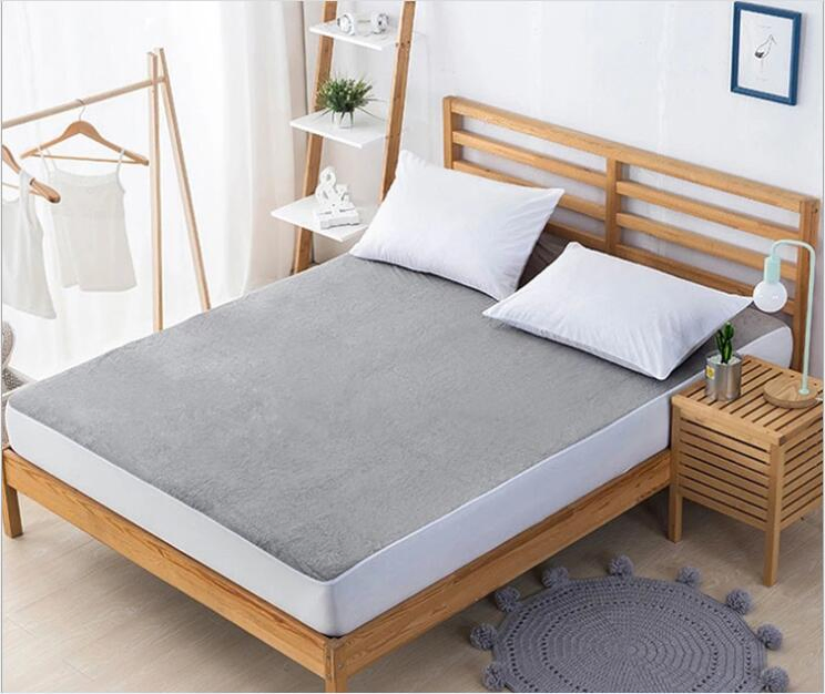 Water Repellent Blood Repellent Mattress Cover Bedcover