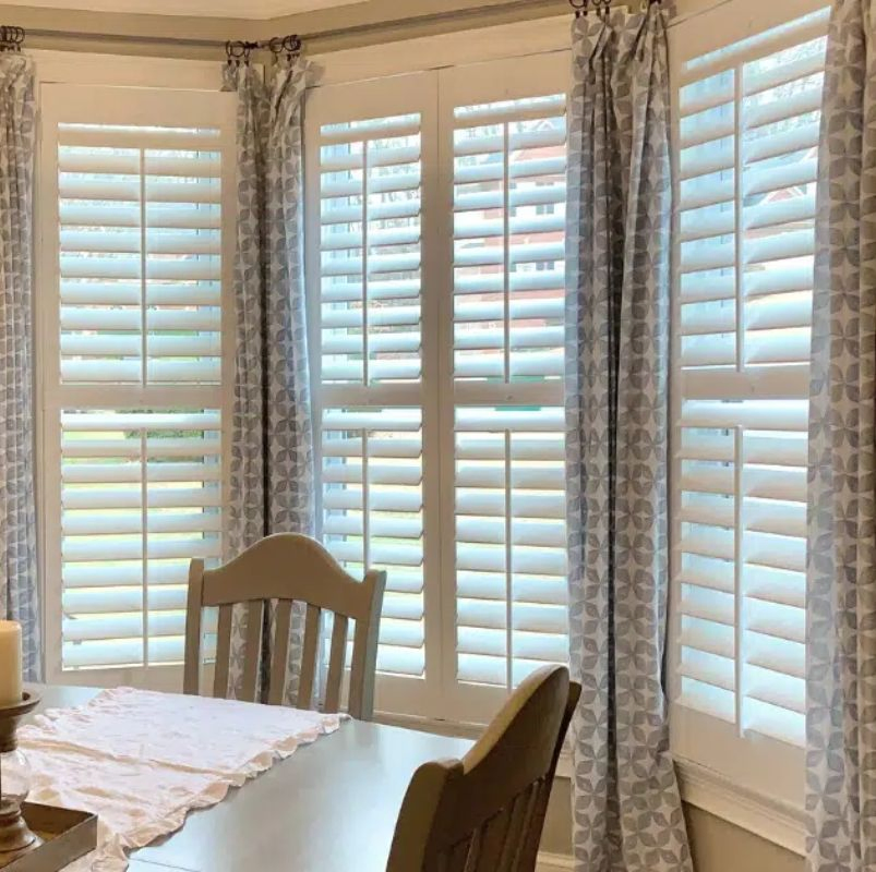European UK Australia Style Factory Custom Made Solid Wood Shutter Plantation Shutter Blinds Basswood Window Shutters Interior