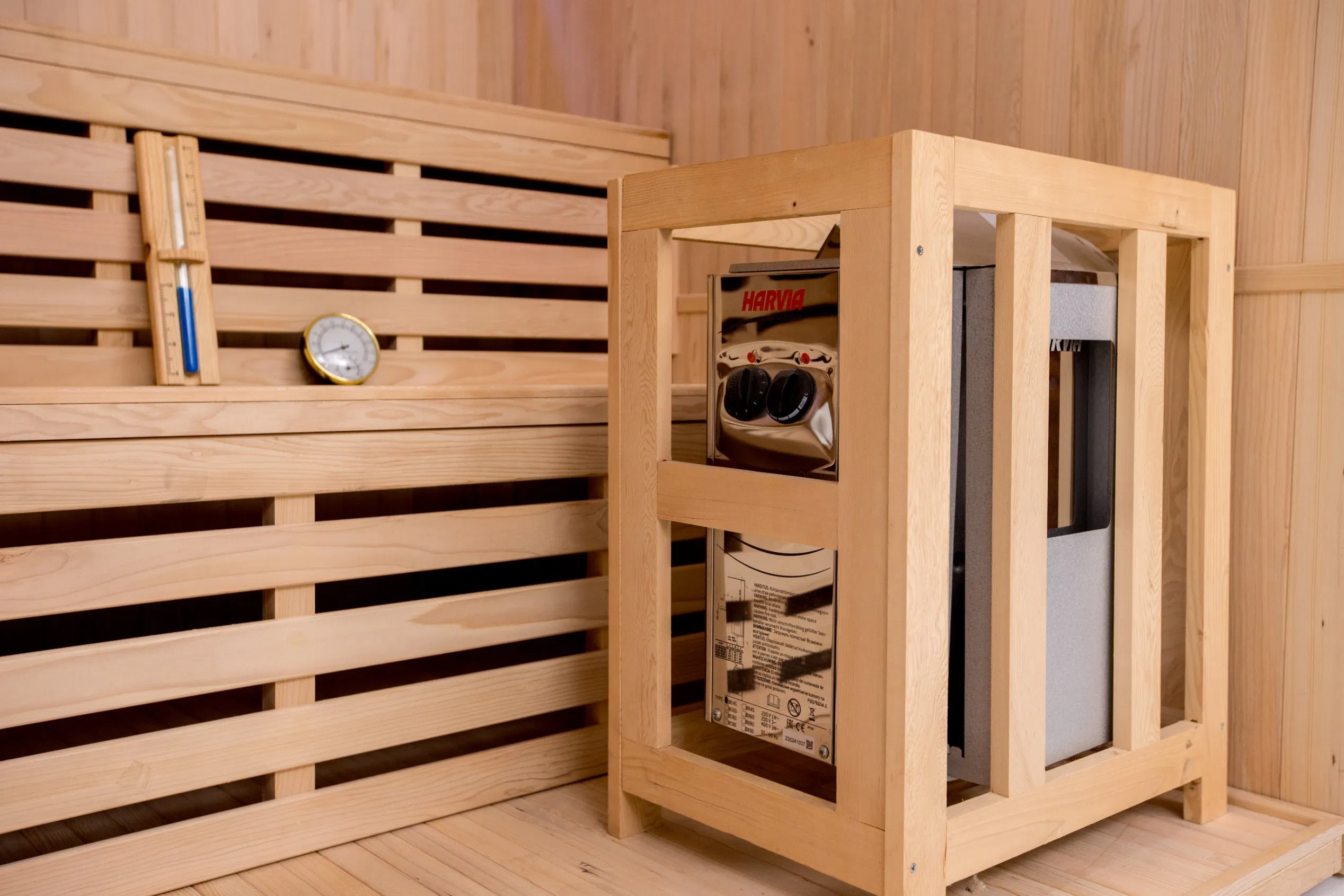 Инфракрасная сауна для улицы из дерева на 4 человека