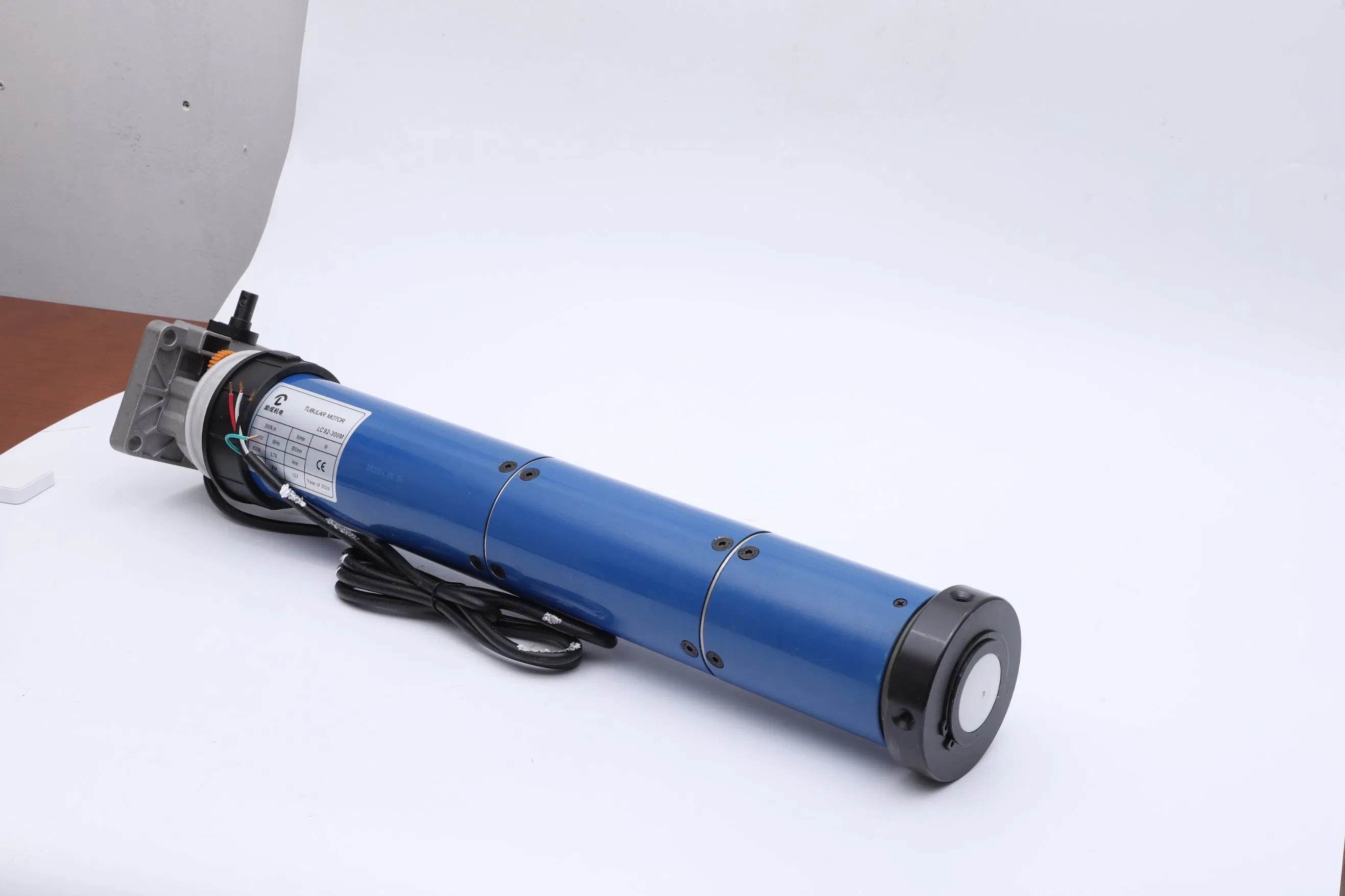 Rugged 92 Hand-Crank Motor - for Educational Demos and Backup Systems