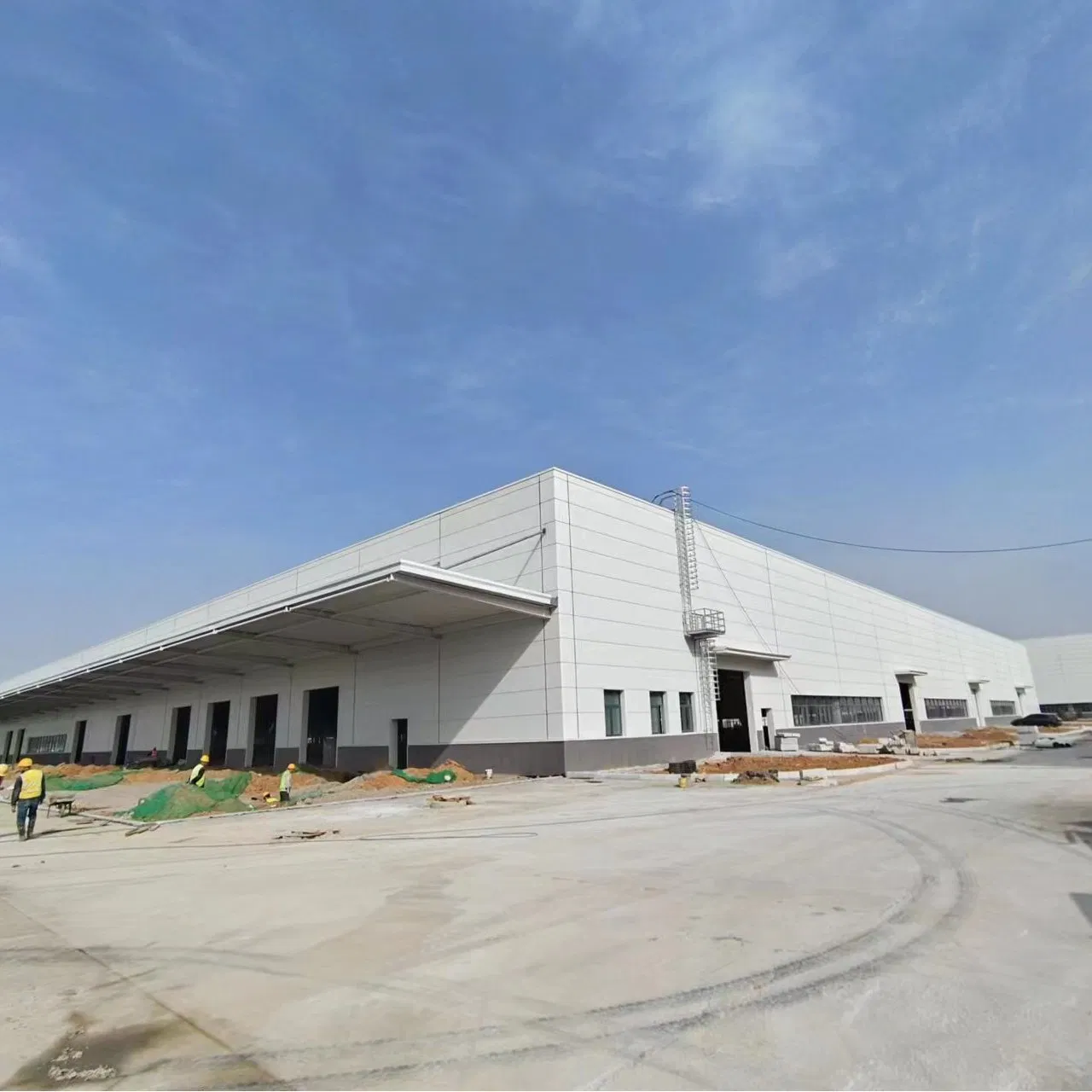 Prefabricated Heavy Duty Business Commercial Modular Metal Framing Peb Steel Structural Warehouse for Industrial Use Roof Hangar Hall Farm House Villa Church