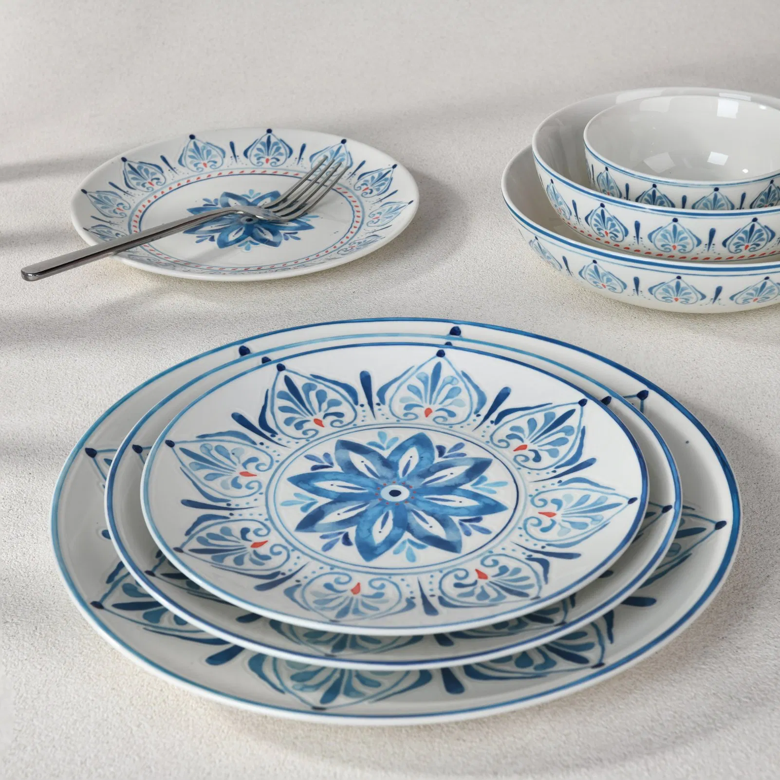 OEM ODM Blue in-Glaze Customized Dishes Dinner Set Plate Tableware Ceramic Dinnerware