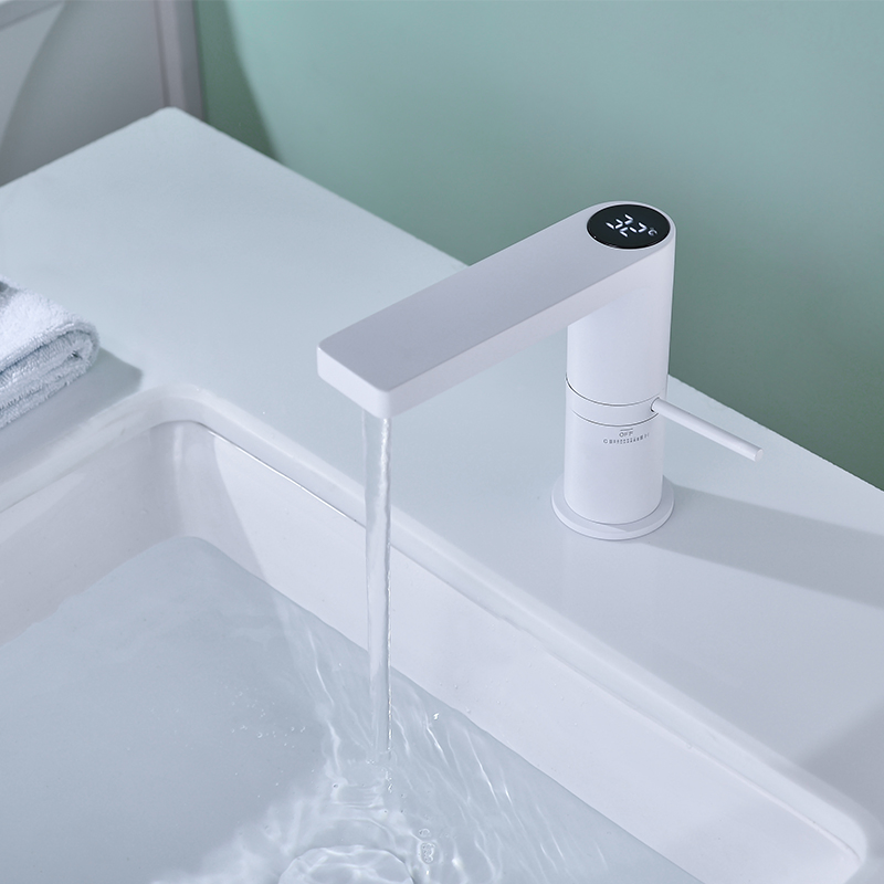 Manufacturer Supplies Brass Chrome Mixer Digital Display Bathroom Grifo White Basin Faucet