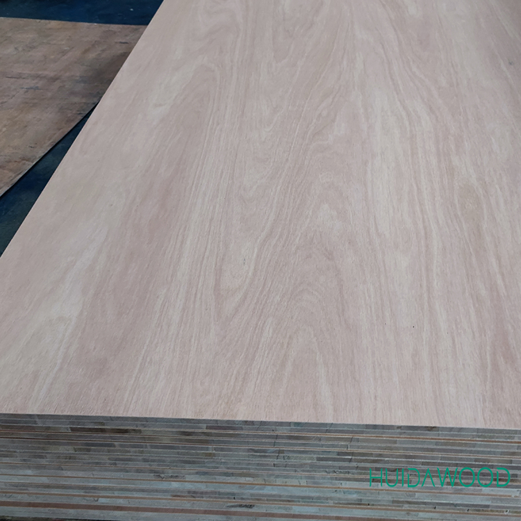 Factory Direct Sales Wood Fireproof MDF Board Raw Plain Blockboard for Furniture