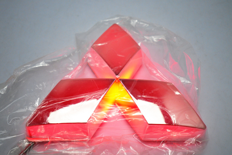 Светодиодная эмблема Mitsubishi Lancer 4D 2010