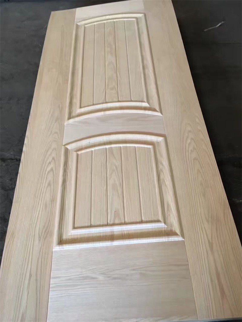 760X2150X3mm Chinese Ash Veneer HDF Doorskin Product E1 Glue