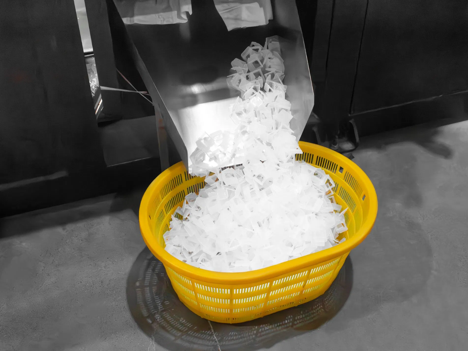 Durable Tile Leveling Clips and Wedges for Professional Results