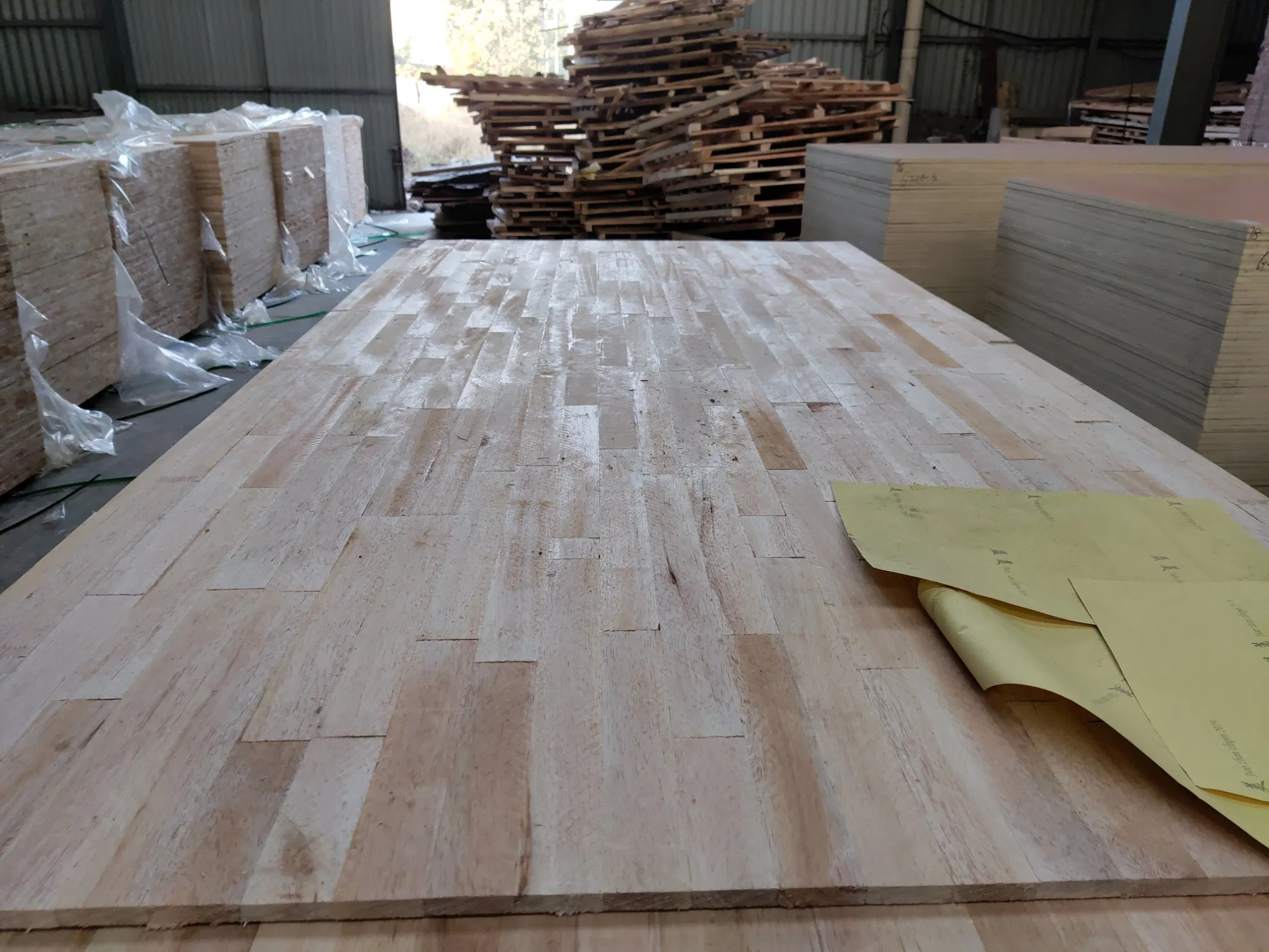 Fir Blockboard, Fir Wood Core with Modern Melamined Colours