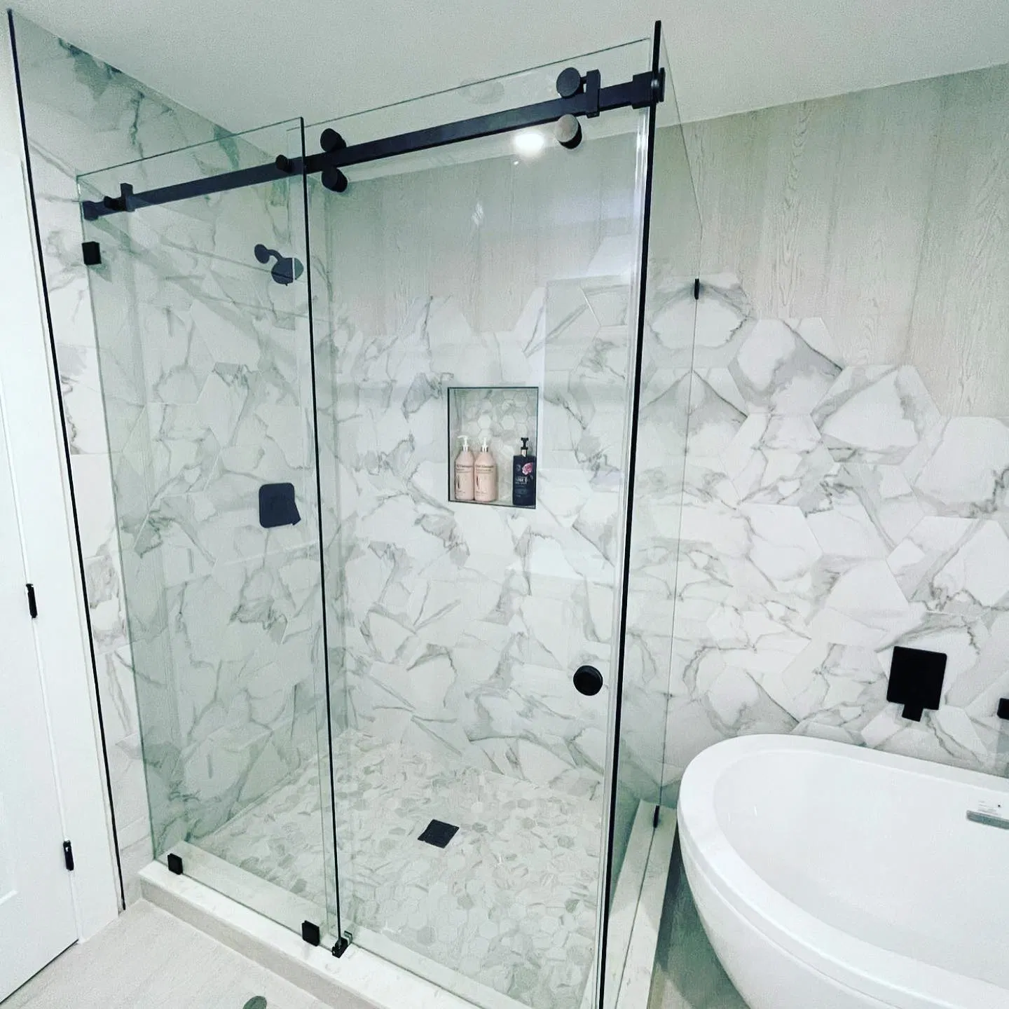 China Manufacturer Shower Screen Roller Sliding Glass Door Hardware Accessories
