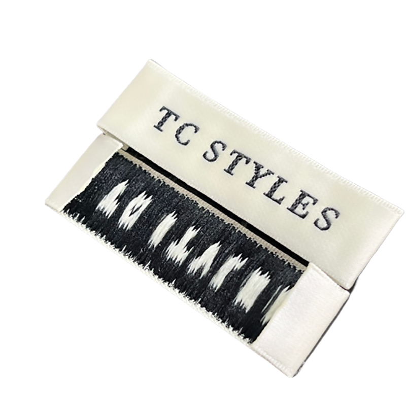 Этикетки тканые для одежды на заказ