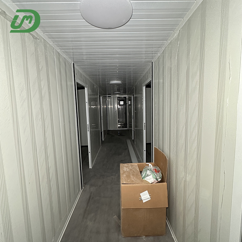 40 FT 8 Bedroom Outdoor Movable Expandable Container Luxury Chalet Prefab Modern Transportable Beach House