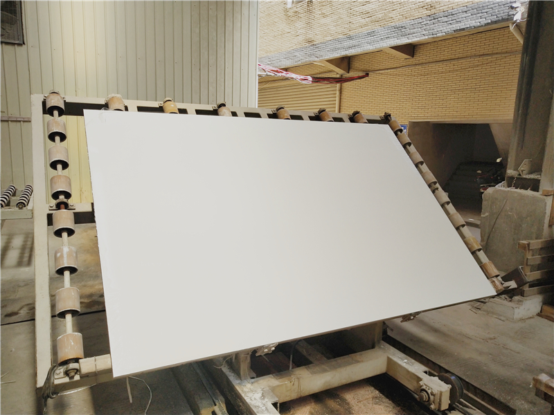 White Stone Artificial Quartz Used for Kitchen and Bathroom and Wall and Floor and Countertop and Vanity Tops