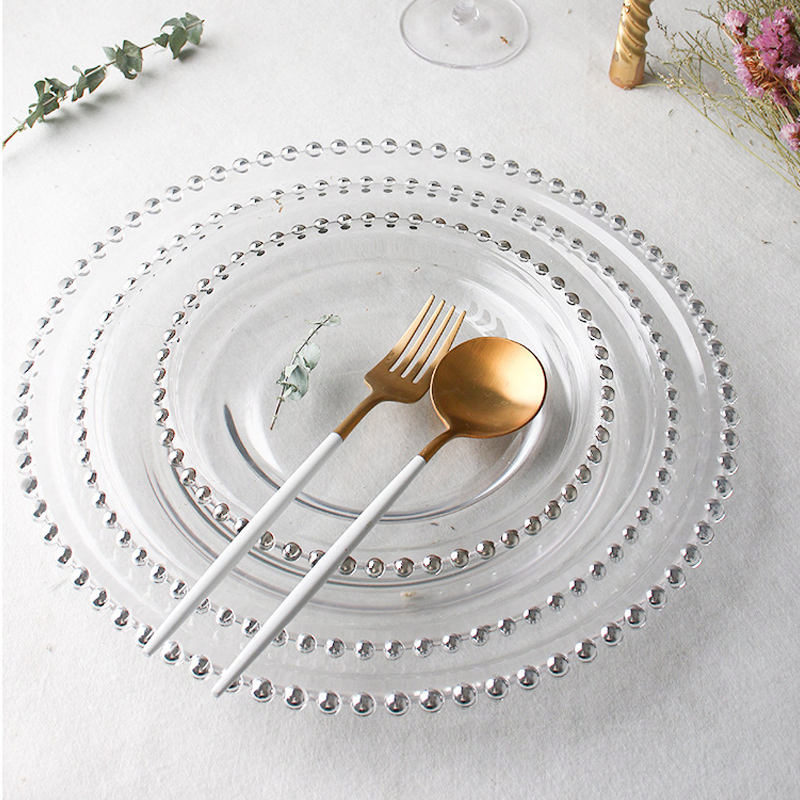 Decorative Tableware Set with Luxury Gold Rim Beaded Chargers