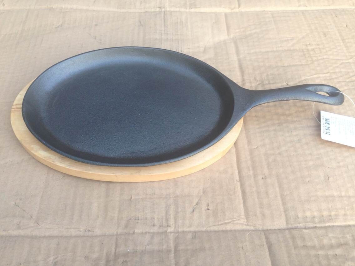 Чугунная овальная сковорода для фахитас