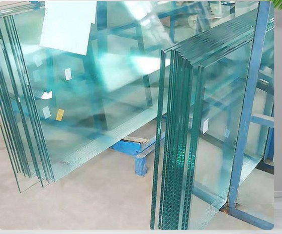 Factory Wholesale Laminated Tempered Glass in 6mm, 8mm, 10mm, 12mm Thickness for Floor Glass, Glass Bridges and Overpasses.