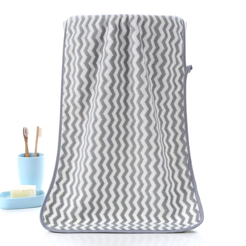 Wholesale Large Sand Free Stripe Hotel Pool Microfiber Beach Towels with Custom Print