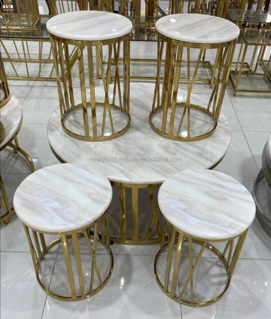 Столик кофейный металлический для гостиной