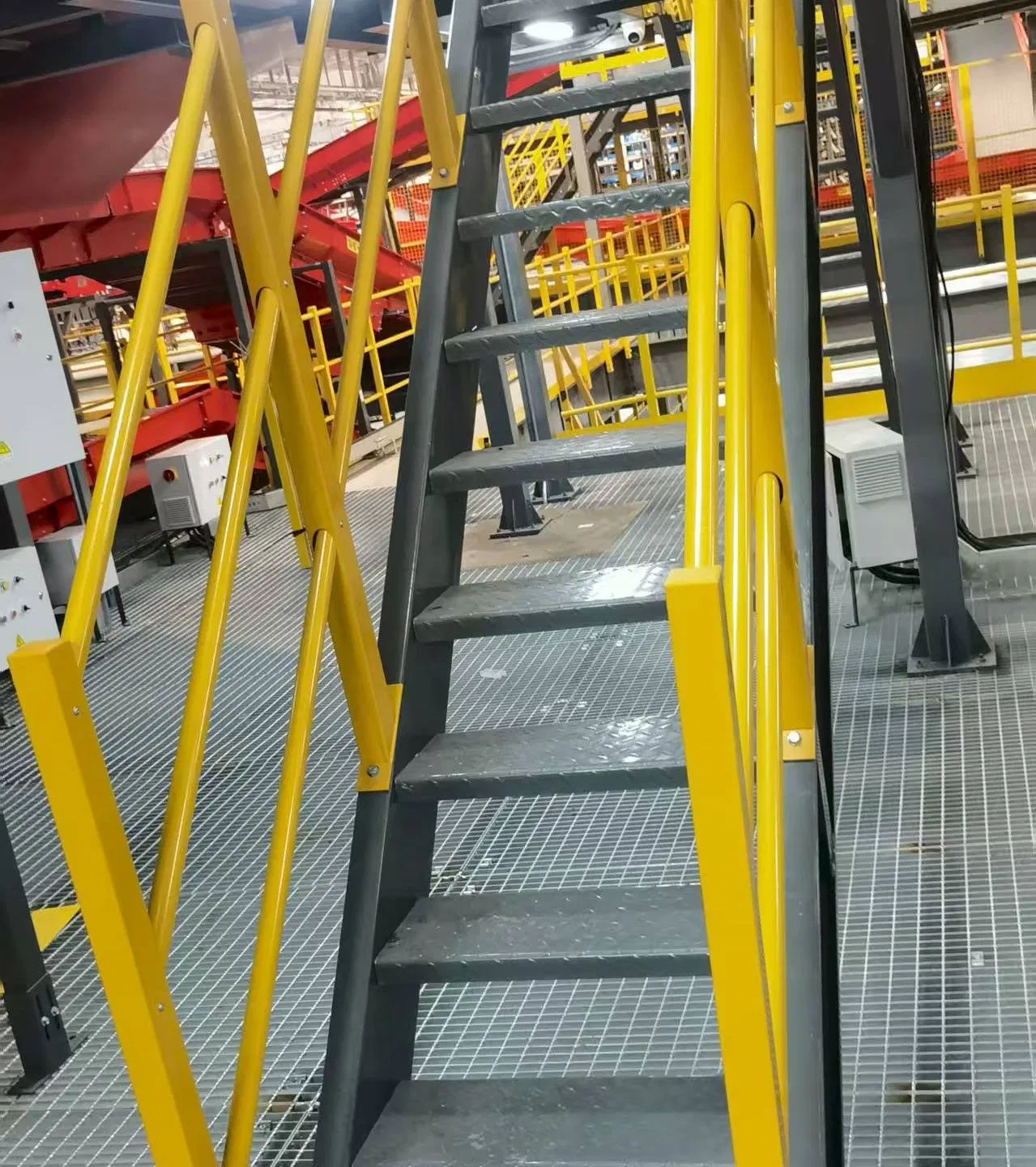 New Product Resistant to Rust Hot-Rolled Section Staircases for Warehousing