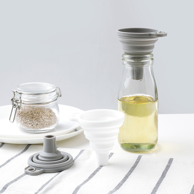 Eco-Friendly Foldable Kitchen Portable Silicone Funnel for Water Beer Liquid Transfer