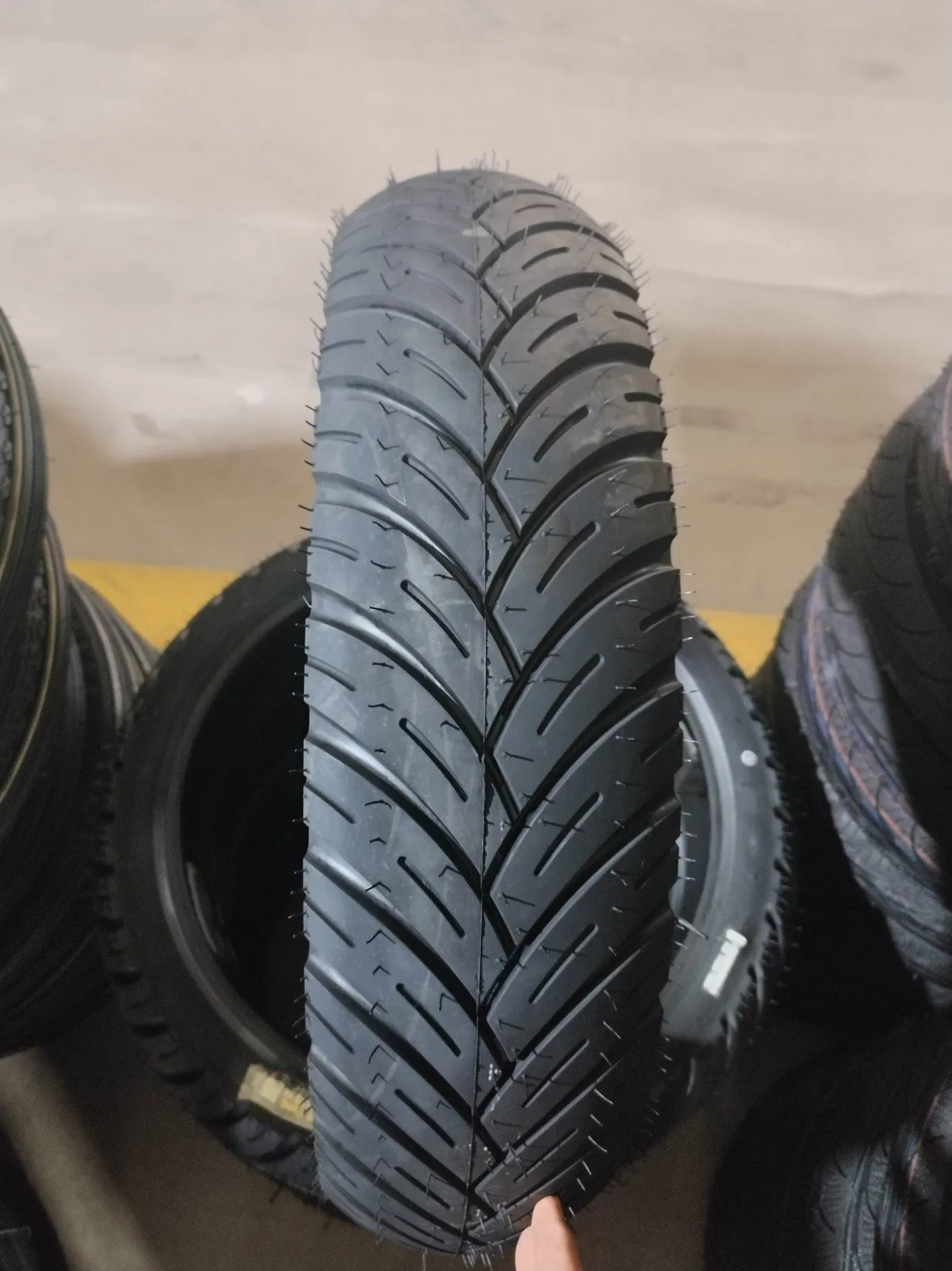 Шины для мотоцикла внедорожные 110/90-18, 300-18 и другие