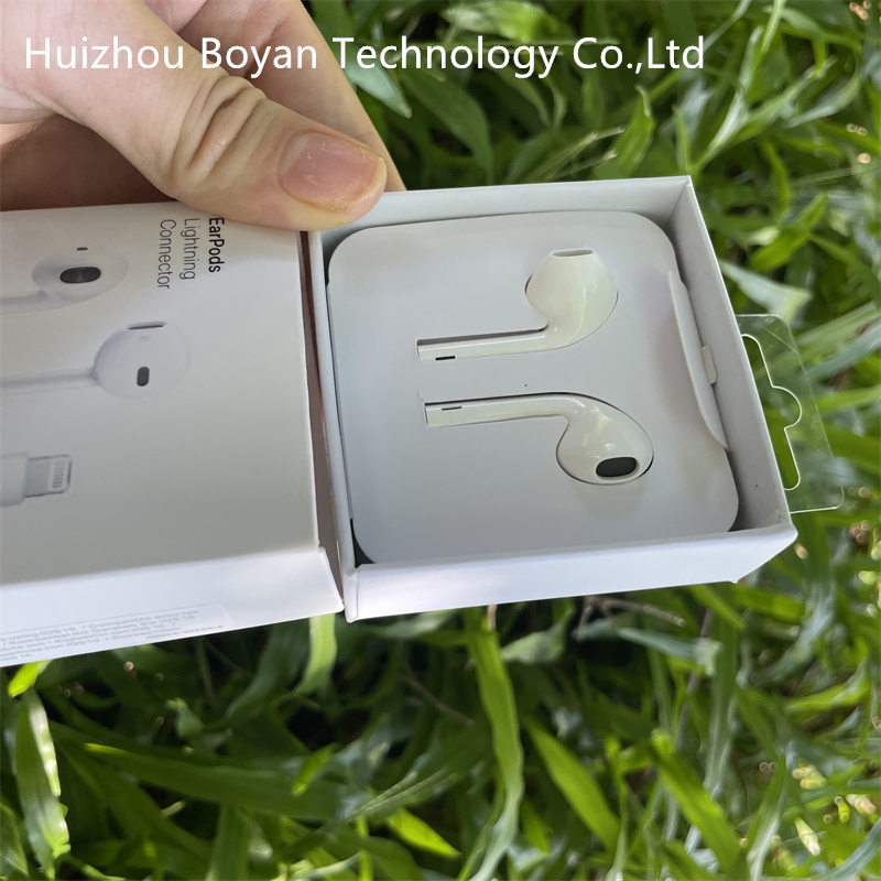 Наушники Earpods с USB-C, проводные