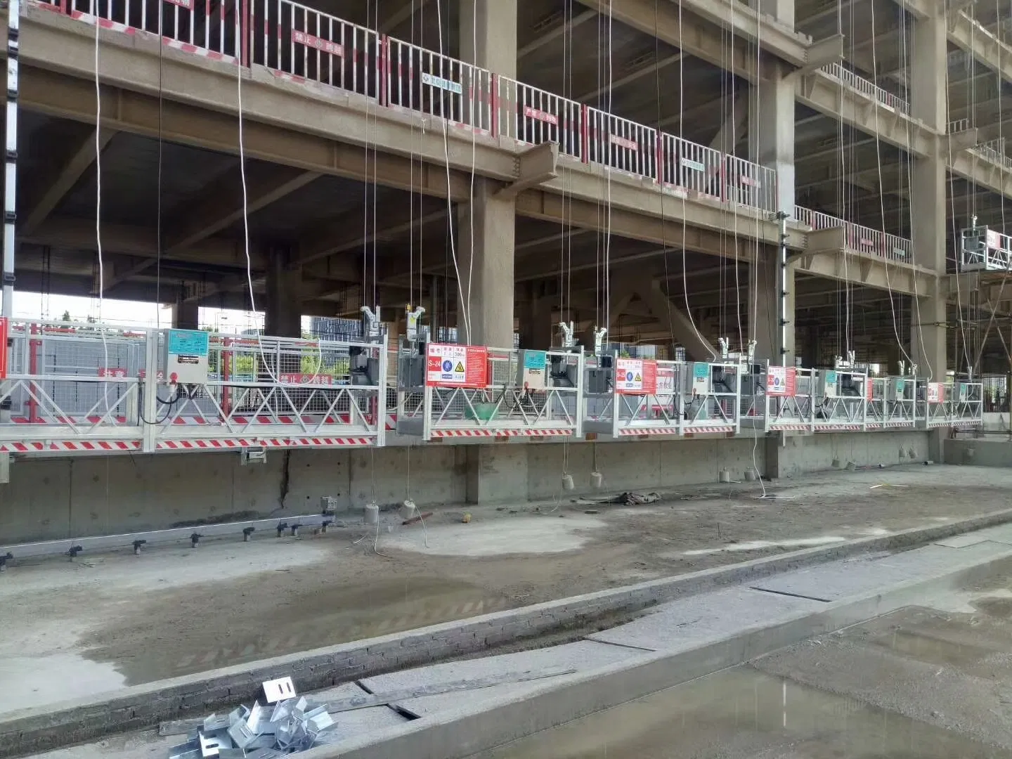 Rope Suspended Working Platform Maintenance Lift for Lighting