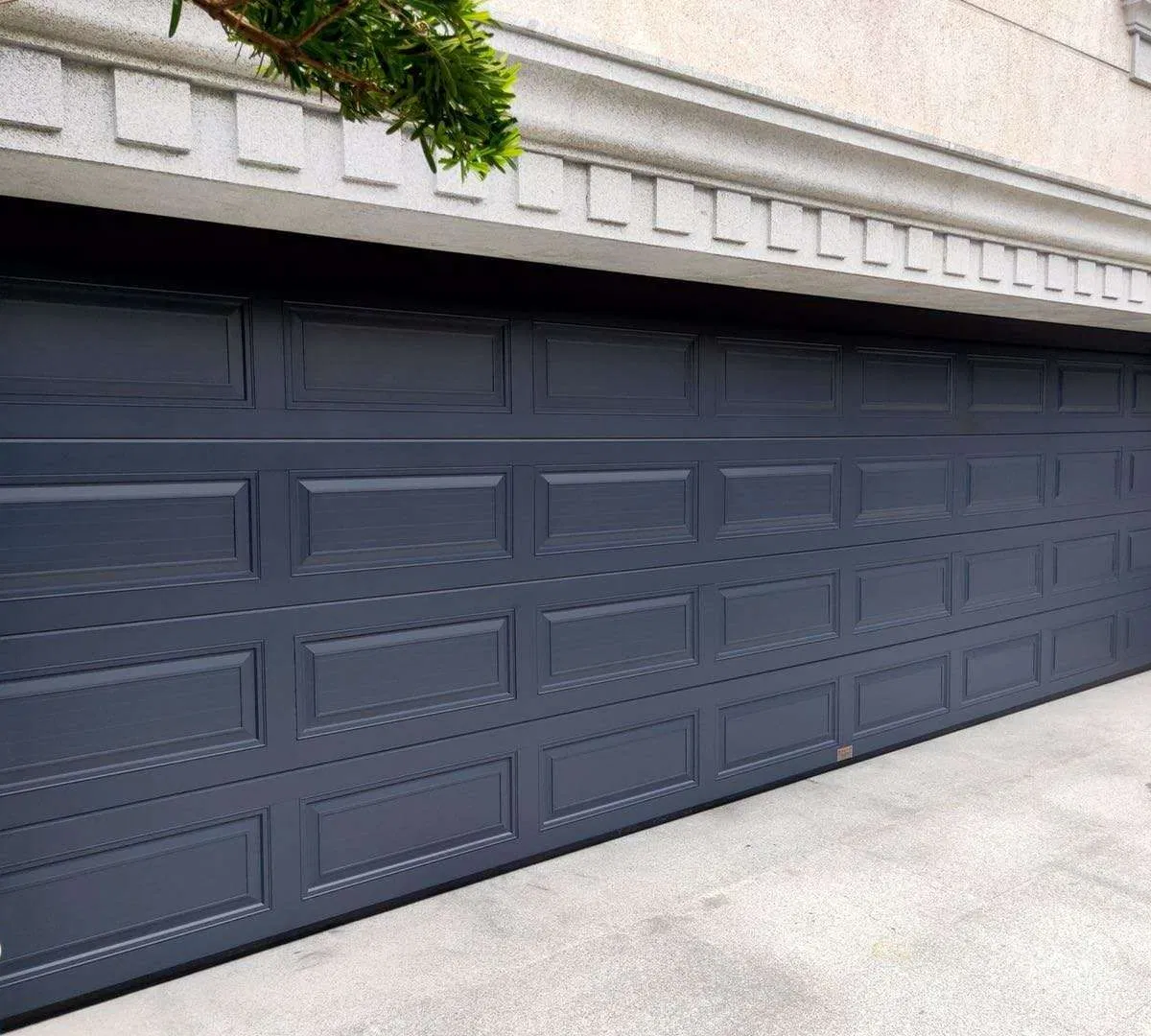 Flip Garage Door - Space-Saving Electric Sectional for Villa Garages