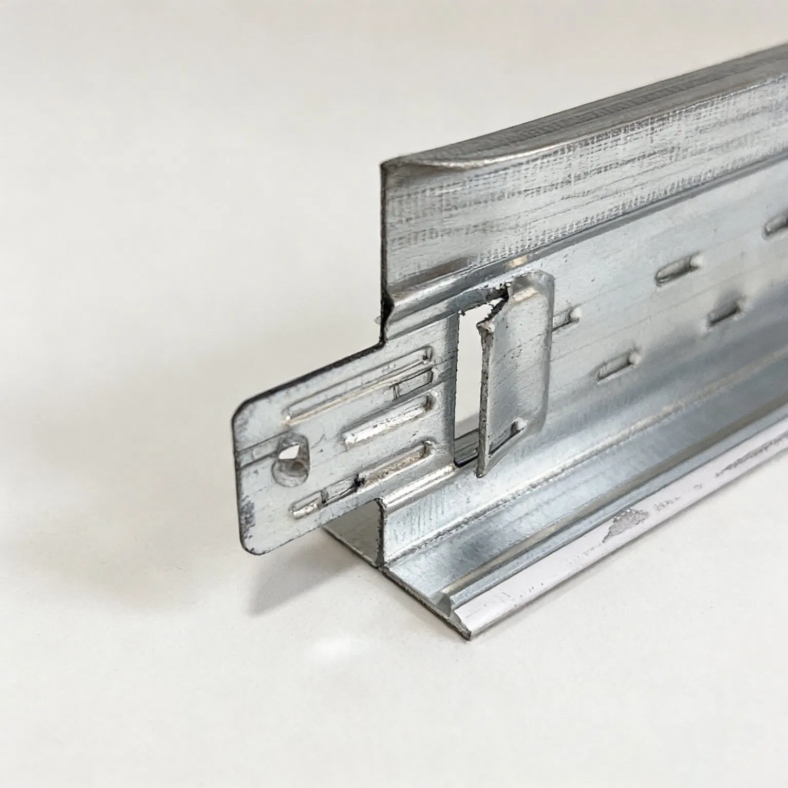 Factory Supply Painted Keel T Bar Suspended False Ceiling T Grid